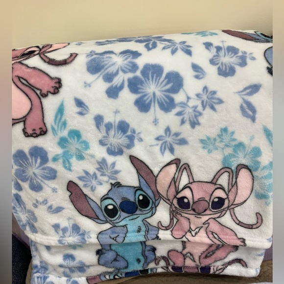 Soft Blanket - Picture 3 of 3